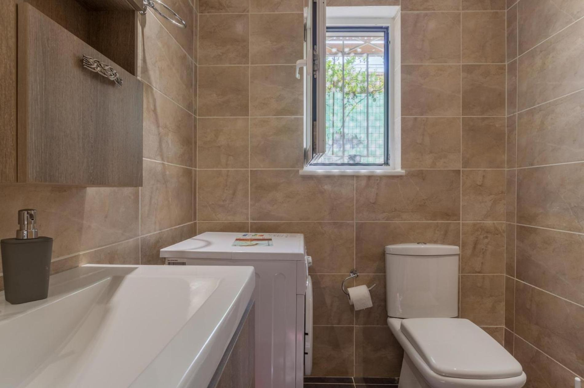Παραθαλασσιο Apartamento Agia  Exterior foto